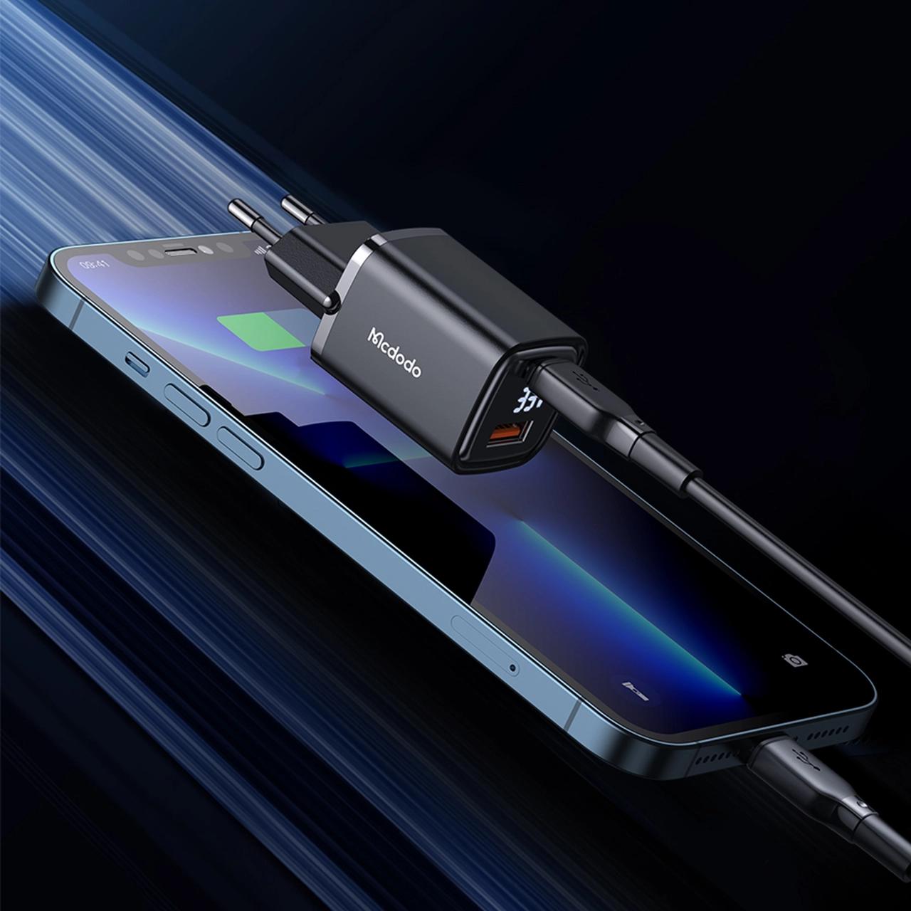 شارژر دیواری فست شارژ 33 وات Mcdodo CH-1701 با دو پورت USB و Type-C